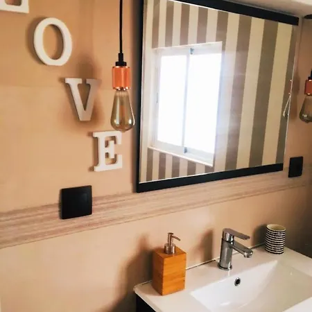 Hébergement de vacances Beautiful En Vv Con Wifi,netflix Cerca Del Mar